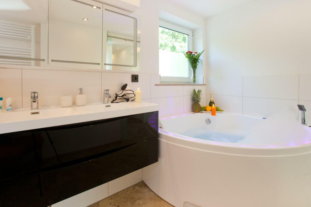 Residenz Cheval Messe Fn Villa Ravensburg Luaran gambar
